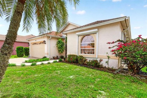 House in Sarasota, Florida 3 bedrooms, 151.8 sq.m. № 2110111 - photo 8