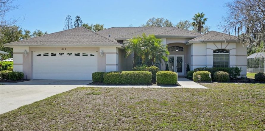 House in Bradenton, Florida 4 bedrooms, 196.95 sq.m. № 1724232