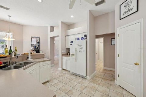 House in Bradenton, Florida 4 bedrooms, 196.95 sq.m. № 1724232 - photo 13