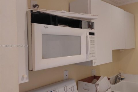 Copropriété à louer à North Palm Beach, Floride: 1 chambre, 63.55 m2 № 1983809 - photo 3