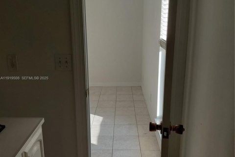 Copropriété à louer à North Palm Beach, Floride: 1 chambre, 63.55 m2 № 1983809 - photo 7