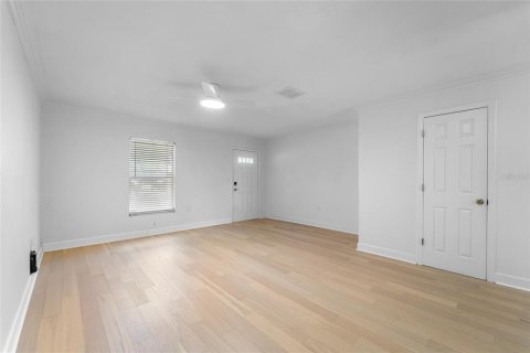 Townhouse in Tampa, Florida 2 bedrooms, 94.76 sq.m. № 2156383 - photo 16
