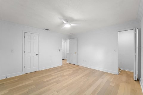 Townhouse in Tampa, Florida 2 bedrooms, 94.76 sq.m. № 2156383 - photo 17