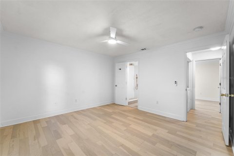 Townhouse in Tampa, Florida 2 bedrooms, 94.76 sq.m. № 2156383 - photo 20