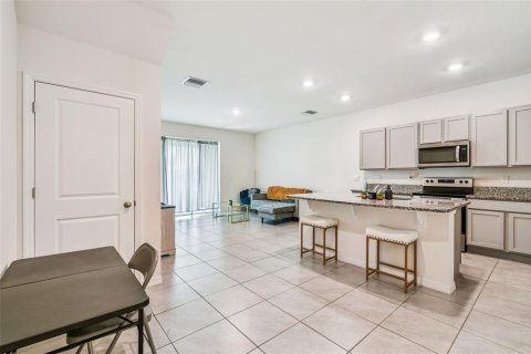 Adosado en venta en Wesley Chapel, Florida, 3 dormitorios, 155.43 m2 № 1919183 - foto 7