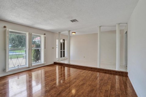 House in Coral Springs, Florida 4 bedrooms, 226.59 sq.m. № 2191696 - photo 5