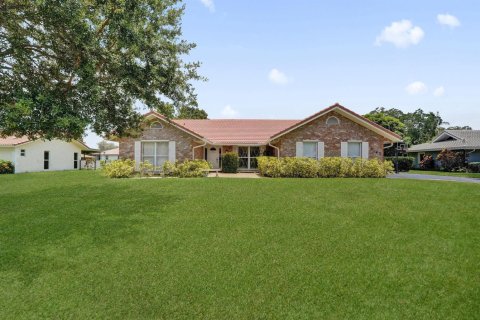 House in Coral Springs, Florida 4 bedrooms, 226.59 sq.m. № 2191696