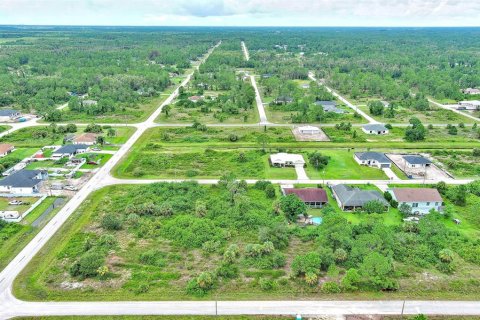 Terreno en venta en Lehigh Acres, Florida № 2164321 - foto 11