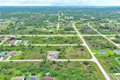 Terreno en venta en Lehigh Acres, Florida № 2164321 - foto 16