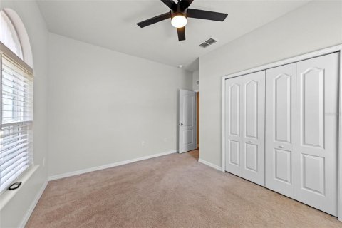 House in Orange City, Florida 4 bedrooms, 187.85 sq.m. № 1855581 - photo 23