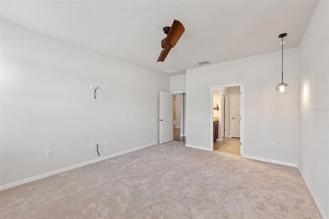 House in Orange City, Florida 4 bedrooms, 187.85 sq.m. № 1855581 - photo 13