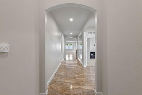House in Orange City, Florida 4 bedrooms, 187.85 sq.m. № 1855581 - photo 2