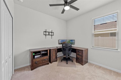 House in Orange City, Florida 4 bedrooms, 187.85 sq.m. № 1855581 - photo 25
