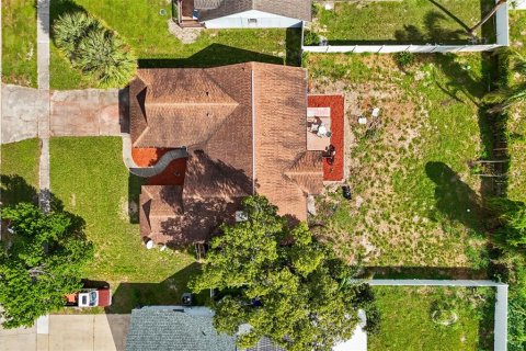 Купить виллу или дом в Окои, Флорида 9 комнат, 156.63м2, № 2423668 - фото 27