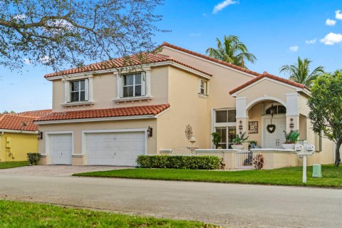 Купить виллу или дом в Холливуд, Флорида 5 спален, 269.04м2, № 2028842 - фото 2
