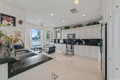 Купить виллу или дом в Холливуд, Флорида 5 спален, 269.04м2, № 2028842 - фото 22