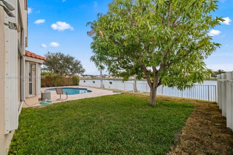 Купить виллу или дом в Холливуд, Флорида 5 спален, 269.04м2, № 2028842 - фото 10