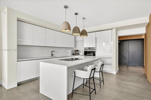 Купить кондоминиум в Майами-Бич, Флорида 3 спальни, 162.11м2, № 2042916 - фото 8