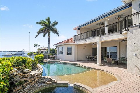 Casa en Palmetto, Florida 4 dormitorios, 414.53 m2 № 2100117