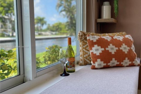 Casa en venta en Wilton Manors, Florida, 3 dormitorios, 136.01 m2 № 1696187 - foto 16