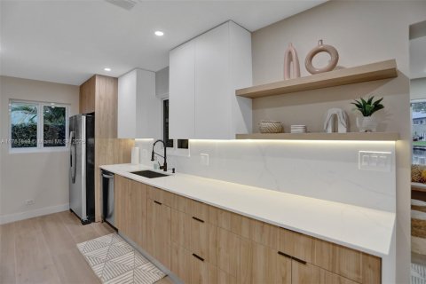 Casa en venta en Wilton Manors, Florida, 3 dormitorios, 136.01 m2 № 1696187 - foto 10