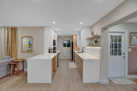 Casa en venta en Wilton Manors, Florida, 3 dormitorios, 136.01 m2 № 1696187 - foto 8