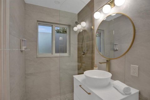 Casa en venta en Wilton Manors, Florida, 3 dormitorios, 136.01 m2 № 1696187 - foto 22
