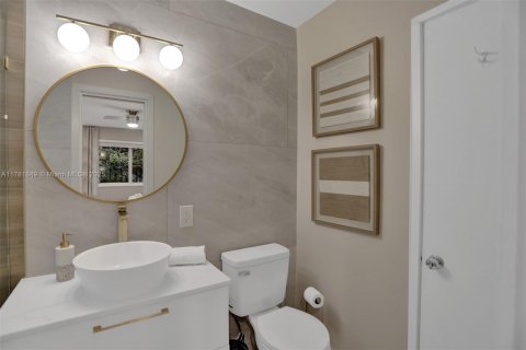 Casa en venta en Wilton Manors, Florida, 3 dormitorios, 136.01 m2 № 1696187 - foto 23