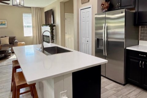 House in Odessa, Florida 4 bedrooms, 199.09 sq.m. № 2398305 - photo 14