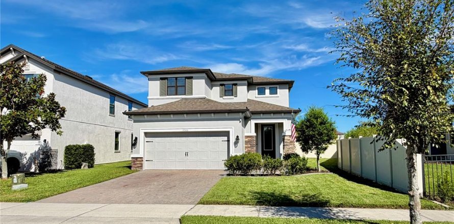 House in Odessa, Florida 4 bedrooms, 199.09 sq.m. № 2398305