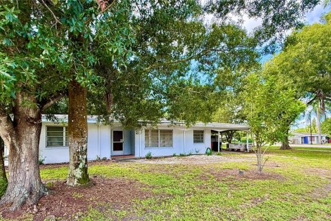 House in Fort Myers, Florida 4 bedrooms, 198.63 sq.m. № 2393397 - photo 12
