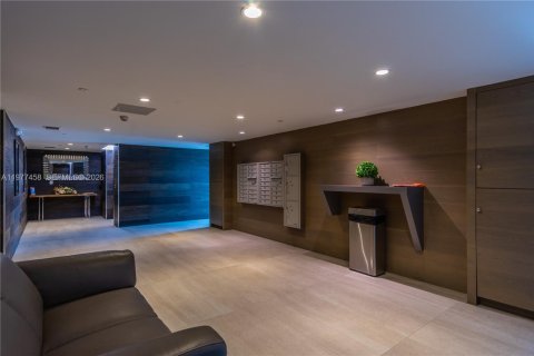 Copropriété à louer à Bay Harbor Islands, Floride: 2 chambres, 123.84 m2 № 2046082 - photo 9