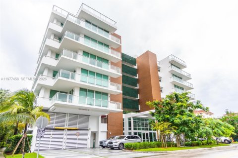 Copropriété à louer à Bay Harbor Islands, Floride: 2 chambres, 123.84 m2 № 2046082 - photo 3