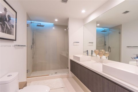 Copropriété à louer à Bay Harbor Islands, Floride: 2 chambres, 123.84 m2 № 2046082 - photo 26