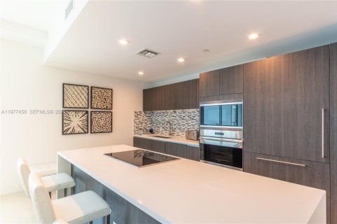 Copropriété à louer à Bay Harbor Islands, Floride: 2 chambres, 123.84 m2 № 2046082 - photo 18