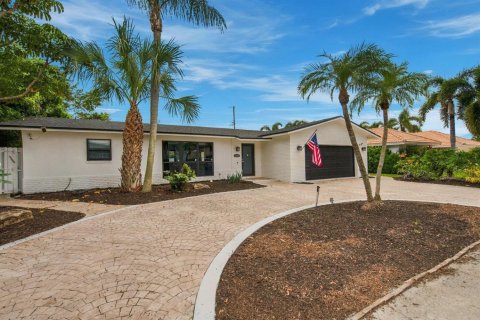 Casa en venta en Fort Lauderdale, Florida, 4 dormitorios, 158.12 m2 № 2410790 - foto 2
