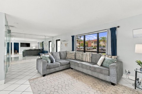 Casa en venta en Fort Lauderdale, Florida, 4 dormitorios, 158.12 m2 № 2410790 - foto 12
