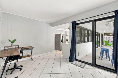 Casa en venta en Fort Lauderdale, Florida, 4 dormitorios, 158.12 m2 № 2410790 - foto 21