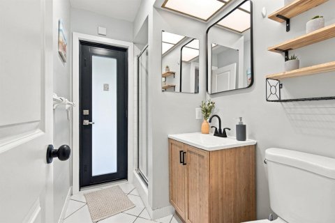 Casa en venta en Fort Lauderdale, Florida, 4 dormitorios, 158.12 m2 № 2410790 - foto 17