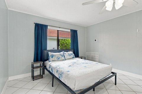 Casa en venta en Fort Lauderdale, Florida, 4 dormitorios, 158.12 m2 № 2410790 - foto 19