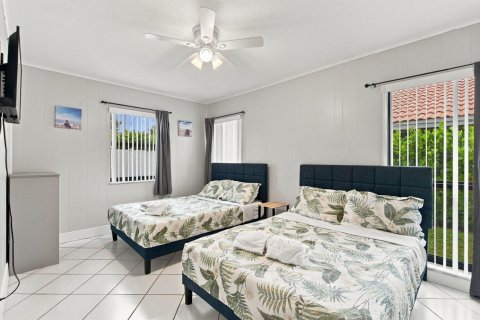 Casa en venta en Fort Lauderdale, Florida, 4 dormitorios, 158.12 m2 № 2410790 - foto 16