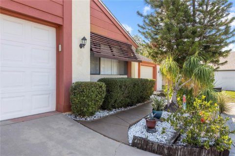 House in Hudson, Florida 2 bedrooms, 134.89 sq.m. № 1803178 - photo 2