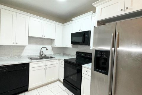 Casa en alquiler en Orlando, Florida, 2 dormitorios, 82.5 m2 № 2310509 - foto 5