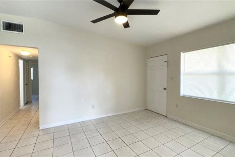 Casa en alquiler en Orlando, Florida, 2 dormitorios, 82.5 m2 № 2310509 - foto 9