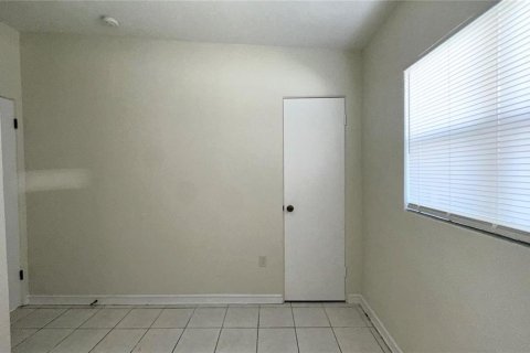 Casa en alquiler en Orlando, Florida, 2 dormitorios, 82.5 m2 № 2310509 - foto 12