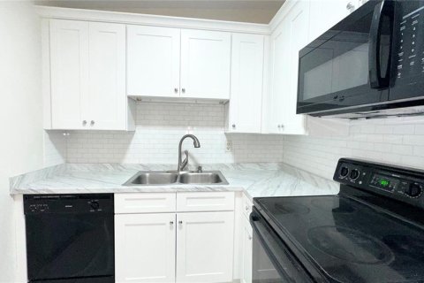 Casa en alquiler en Orlando, Florida, 2 dormitorios, 82.5 m2 № 2310509 - foto 4