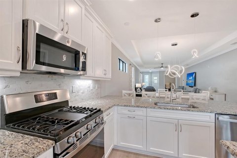 Villa ou maison à vendre à Lakewood Ranch, Floride: 2 chambres, 172.05 m2 № 1765392 - photo 24
