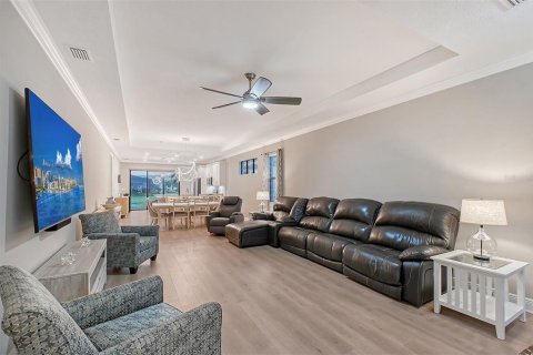 Villa ou maison à vendre à Lakewood Ranch, Floride: 2 chambres, 172.05 m2 № 1765392 - photo 11