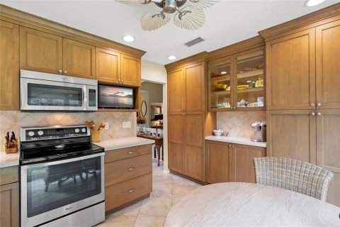 House in Sarasota, Florida 2 bedrooms, 128.39 sq.m. № 1866491 - photo 13