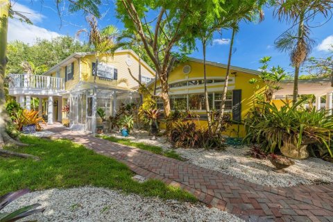 Casa en venta en Dunedin, Florida, 4 dormitorios, 510.96 m2 № 2133393 - foto 7